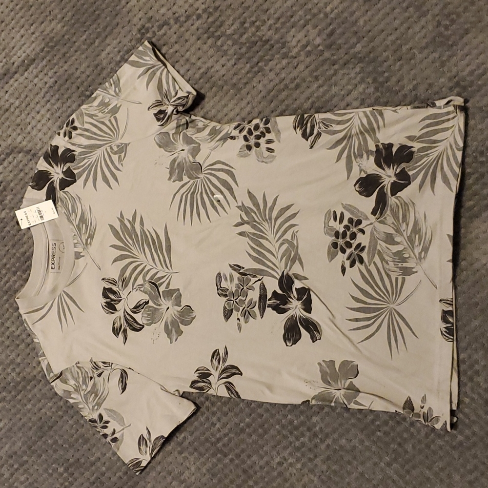 Mens gray and Black T shirt